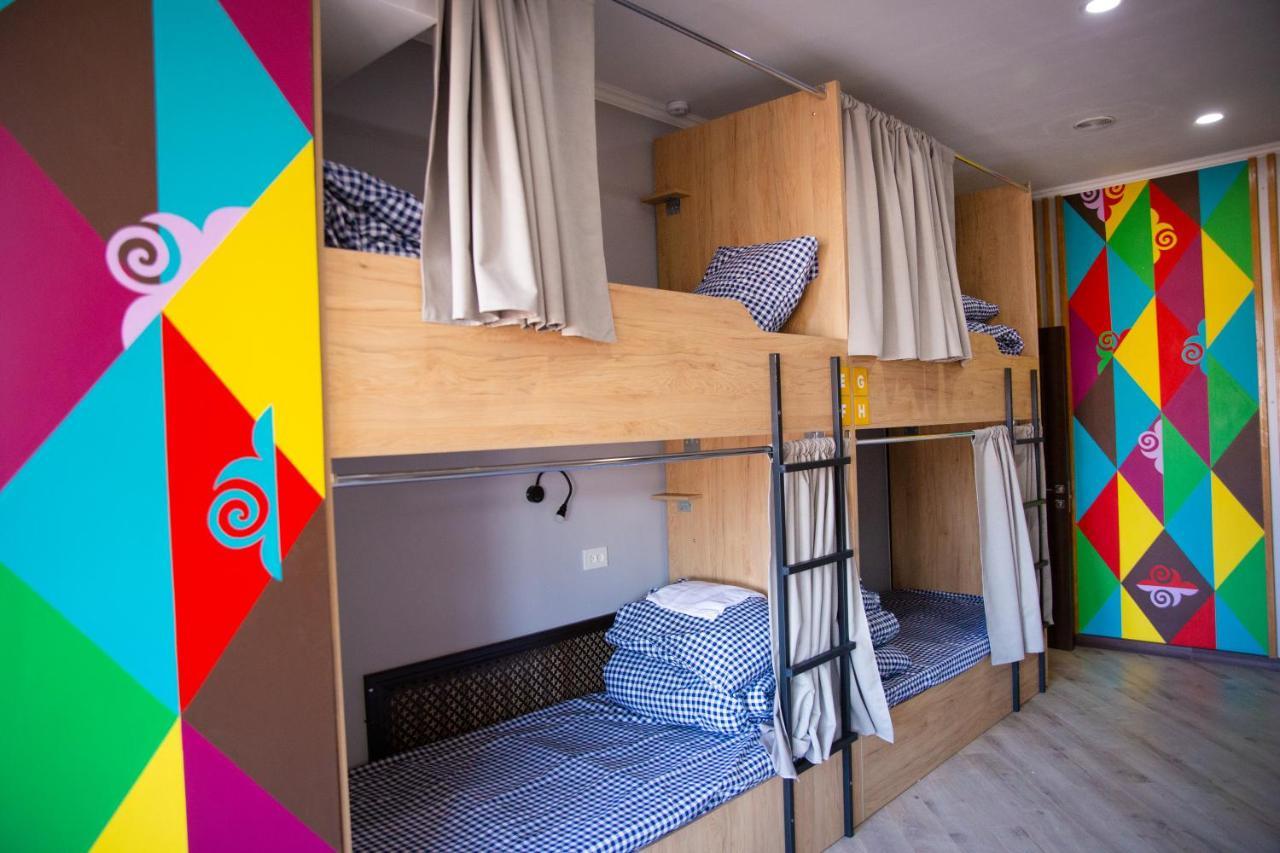 People Hostel Бишкек Экстерьер фото