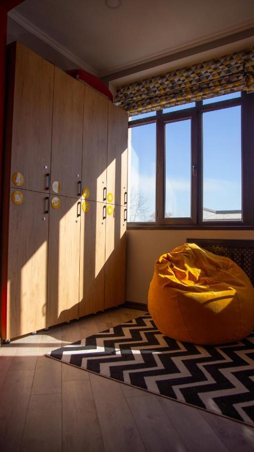 People Hostel Бишкек Экстерьер фото