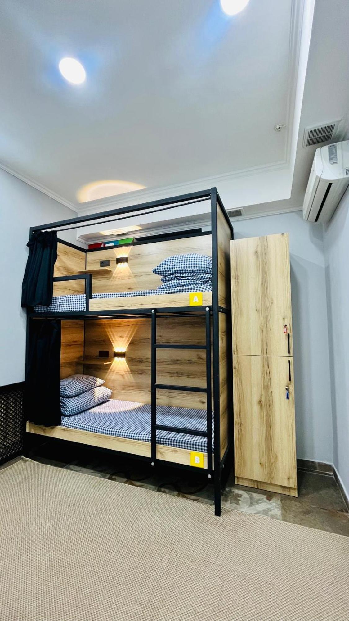 People Hostel Бишкек Экстерьер фото